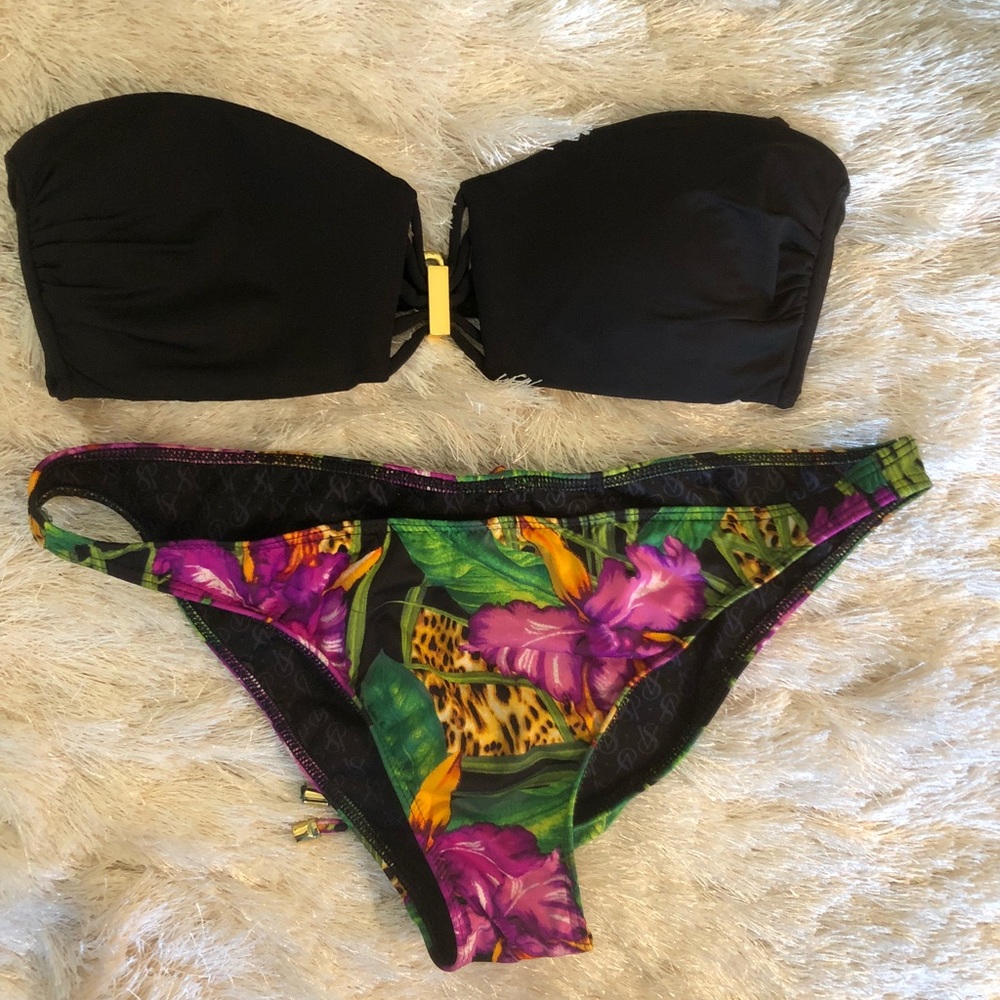 Victoria’s Secret Bikini Set